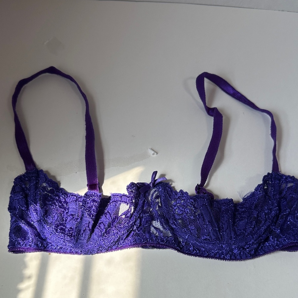Empire intimates purple lace half cup bra size 40